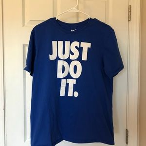 Nike tee